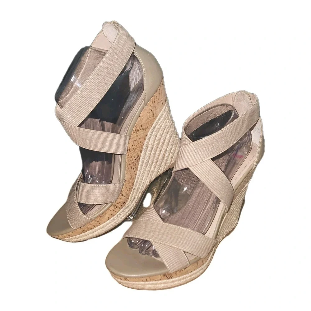 Charles by Charles‎ David Women's Azures Espadrille Wedge Sandals Sz 11M, Beige